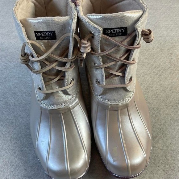 Sperry Shoes - Sperry saltwater Women's Silver lavender Metallic LaceUp Waterproof Duck Boots4M